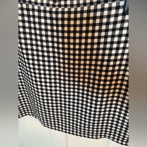 Checkered Mini Skirt (Forever 21) - Picture 2 of 8